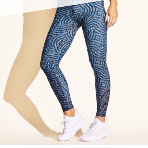 Peloton Terez L Glitter Galaxy Leggings - Picture 7 of 7